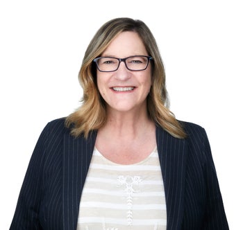 Portrait of Tracy Carson, Broker.